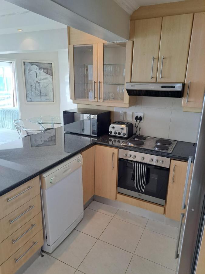 3 Bedroom Sea Facing Family Apartment Cape Town Moullie Point Ngoại thất bức ảnh