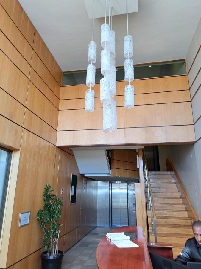 3 Bedroom Sea Facing Family Apartment Cape Town Moullie Point Ngoại thất bức ảnh